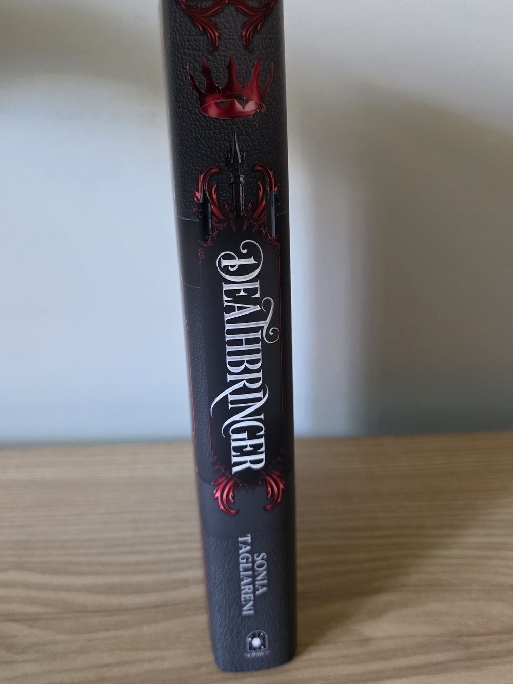 Title:
Brand New FairyLoot Deathbringer by Sonia Tagliareni - Picture 5 of 5